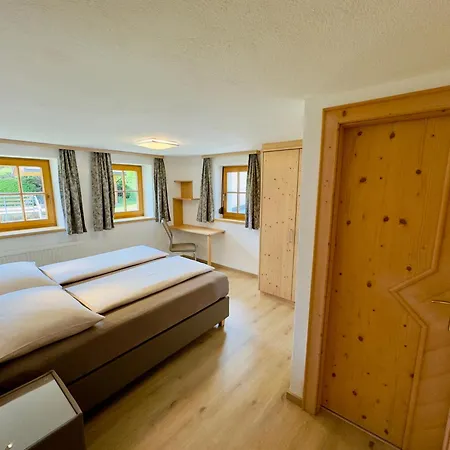 Ferienwohnung Haus St. Bernard Pettneu am Arlberg Exterior foto